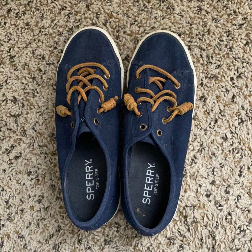 Lightly-worn Sperry sneakers